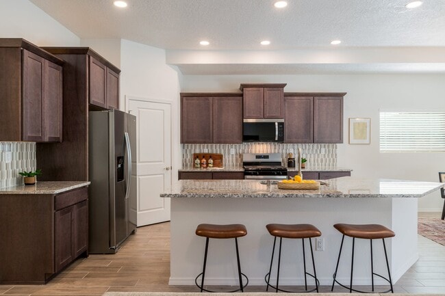 4869 Guadalupe Peak St SW, Los Lunas, NM 87031 - photo 3