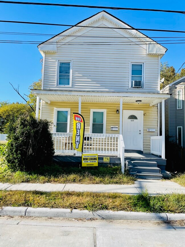 1317 18th St, Chesapeake, VA 23324