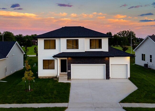 1122 NW Petersen Dr unit 36490540, Waukee, IA 50263 - photo 2