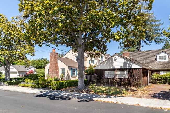 Community Center offers a variety of home styles.