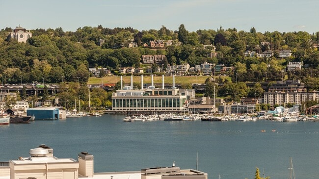 Welcome to Dexter Hayes! Modern convenience with exceptional views!, Seattle, WA 98109 - photo 3