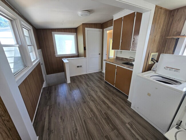 69 Bellview Rd, Rockingham, VA 22802 - photo 2