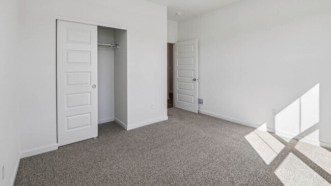 809 Mesa Ln, Pingree Grove, IL 60140 - photo 5