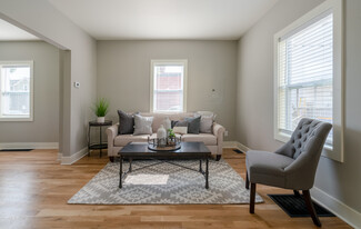 627 3rd St NW Unit W, Grand Rapids, MI 49504