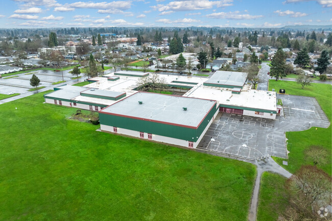 Monroe Middle School is a public school serving grades 6-8 in Eugene.