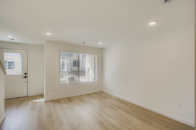 15316 W 69th Dr, Arvada, CO 80007 - photo 7