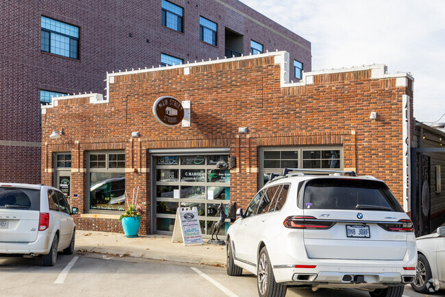 Main Street Studios is near Bennington in nearby Elkhorn.