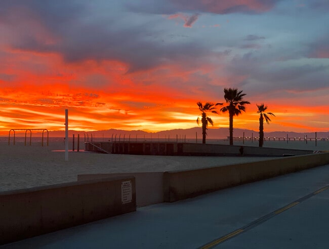 114 The Strand unit Suite 3, Hermosa Beach, CA 90254 - photo 6
