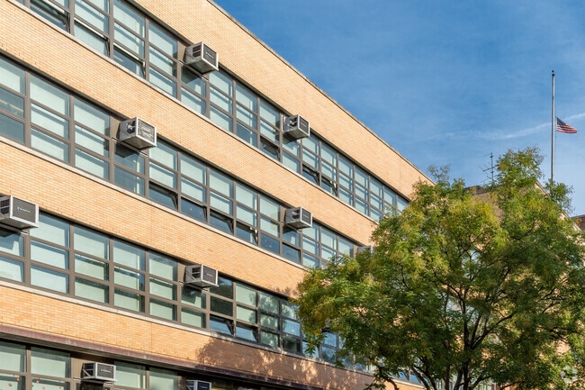 Williamsburg Preparatory School offers plenty of after school programs.