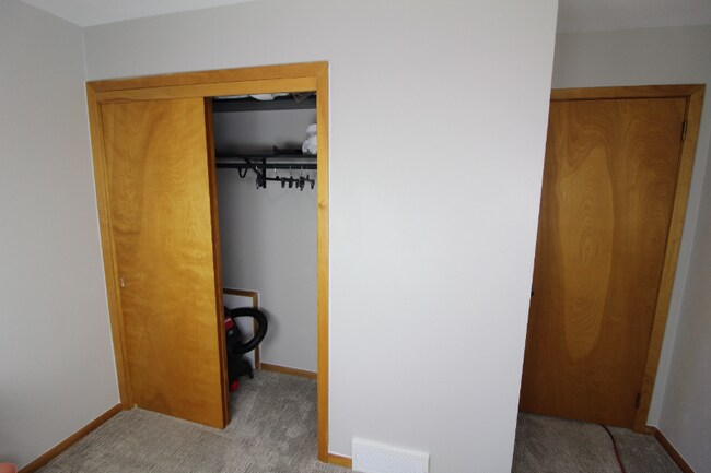 453 17th St, Windom, MN 56101 - photo 2