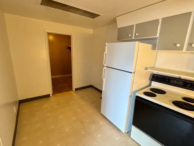 2059 N 250 W unit 3, Sunset, UT 84015 - photo 6