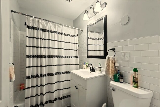 3139 3rd Ave S unit 3, Minneapolis, MN 55408 - photo 3