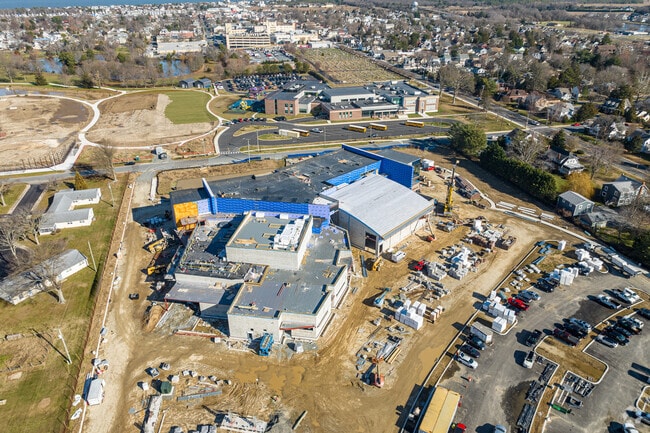 A new middle school is being huilt right next door to Lewes Elementary School.