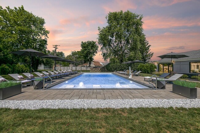 7200 Marion Ave unit 402, Levittown, PA 19055 - photo 3