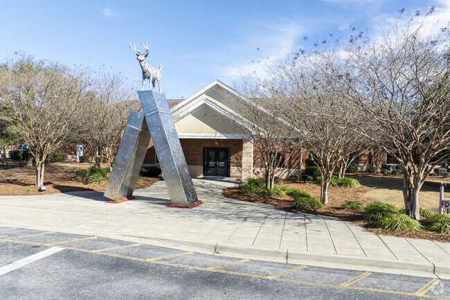 Sandhills School offers great academics as well as sports and other extracurricular activities.
