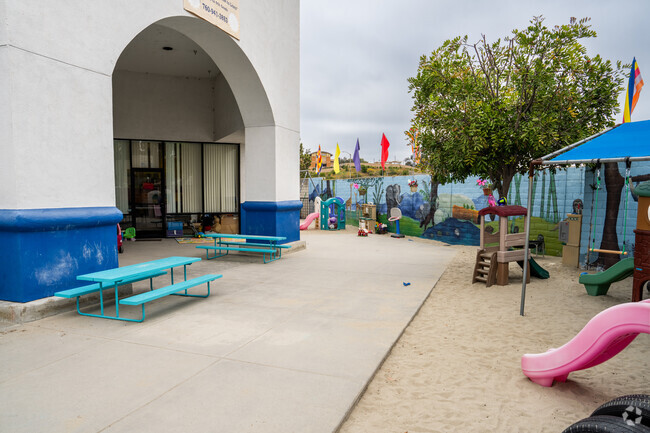 There are plenty of toys for kids to play with at Montessori School of Oceanside.