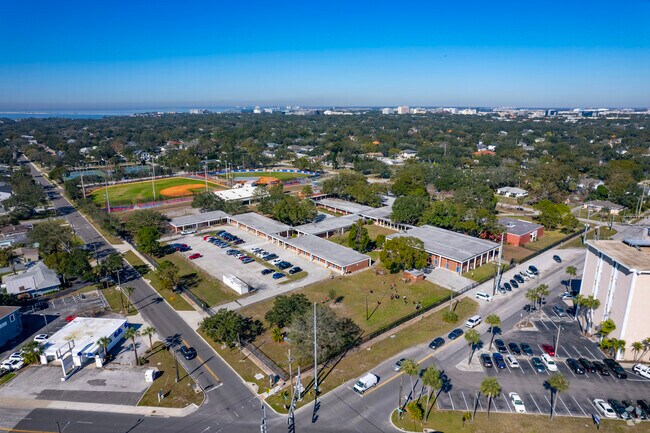 Aerial shot of Grady Elementary School.