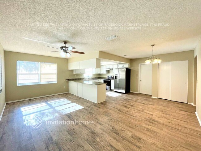 8721 Schrader Blvd, Port Richey, FL 34668 - photo 6