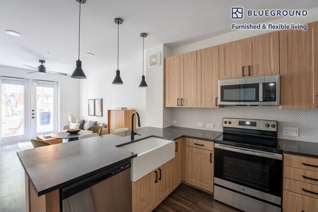 3403 Harmon Ave unit FL2-ID141, Austin, TX 78705 - photo 7