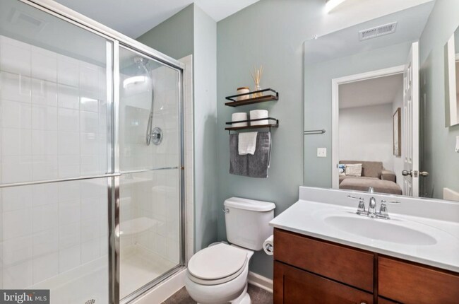 9315 Dawkins Crest Cir unit 9315 Dawkins Crest C, Bristow, VA 20136 - photo 4