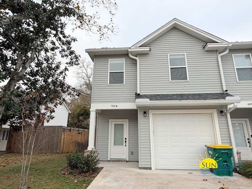 705 Woodlawn Ave NW, Fort Walton Beach, FL 32547 - photo 1