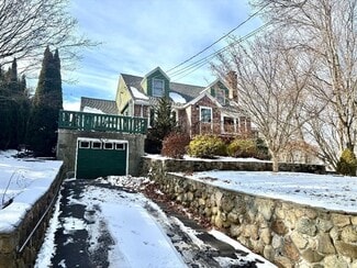 37 Sylvan Ave, Wakefield, MA 01880