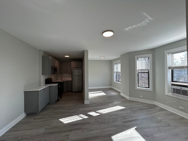 372 Hazel Ave unit B2, Glencoe, IL 60022 - photo 3