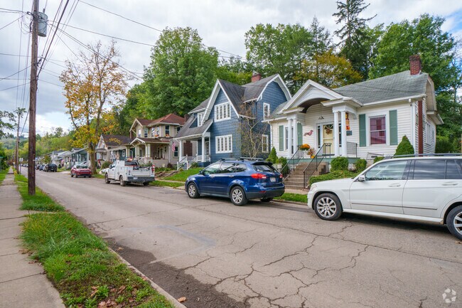 You will find that homes in Pleasanton come in different sizes and have ample street parking.