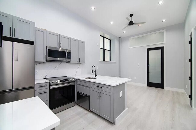 195 Stanton St unit S 4, New York, NY 10002 - photo 7