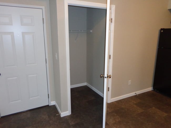 4002 University Ave unit 11, Waterloo, IA 50701 - photo 7