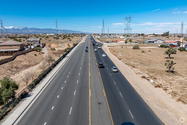 North Star Ranch is close to Main St. shopping, dining, and commuting.