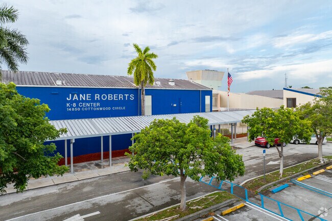 Jane S. Roberts K-8 Center provides law and biomedical academies.