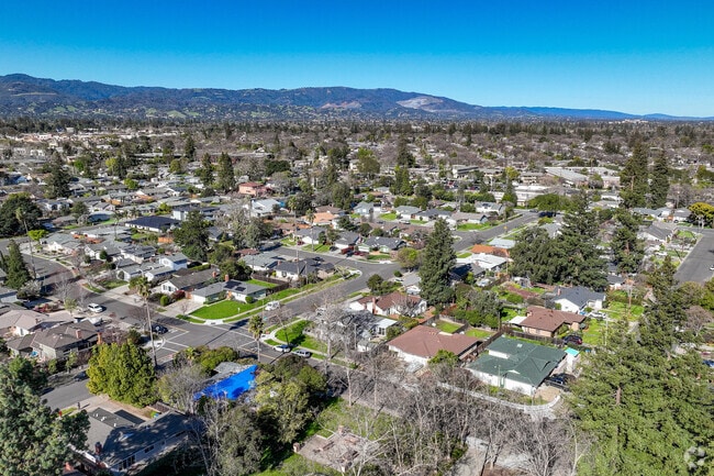 Hathaway community offers a suburban-like enclave in Silicon Valley.