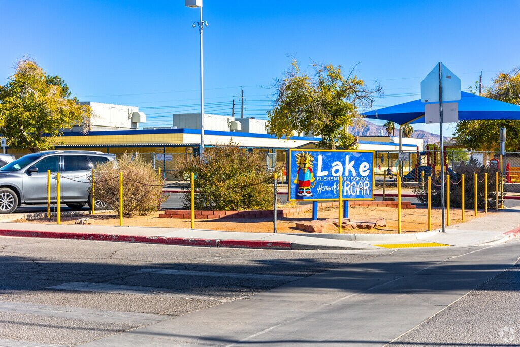 Robert E Lake Elementary School, Rankings & Reviews