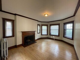 8 Humboldt St Unit 3, Cambridge, MA 02140