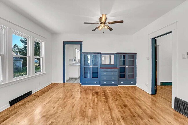 1227 Bluff Ave unit 1227 Bluff Avenue, Sheboygan, WI 53081 - photo 7