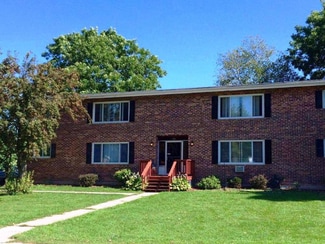 124 Cherry Ave Unit 4, Francis Creek, WI 54214