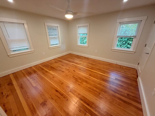 40 Gibson St unit 3D, Cambridge, MA 02138 - photo 7