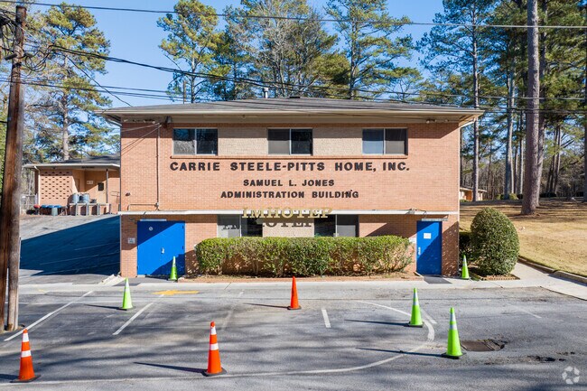 Imhotop Academy is located at 667 Fairburn Rd NW, Atlanta, GA 30331.