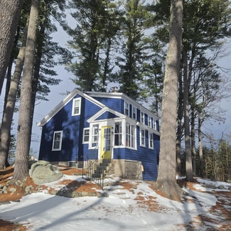 123 East, Conway, NH 03818