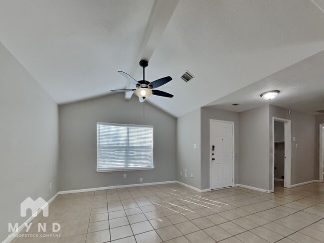 4806 Comal River Loop, Spring, TX 77386 - photo 5