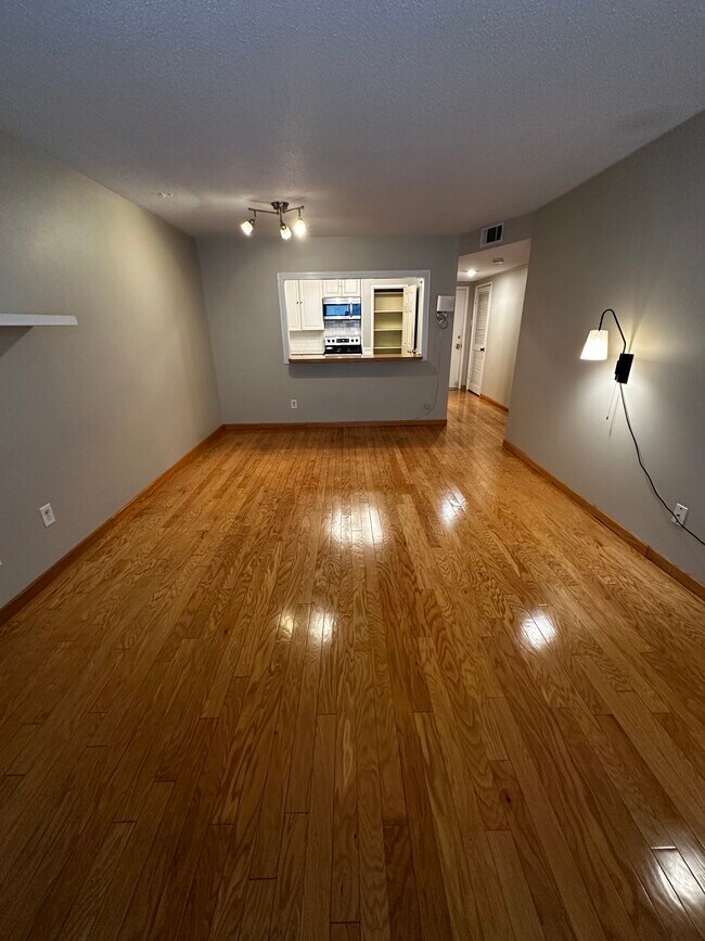 4355 Maryland Ave Unit 130, Saint Louis, MO 63108