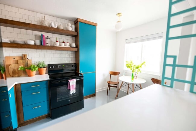 Flamingo, Oklahoma City, OK 73106 - photo 6