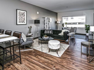 225 N 12th St, Omaha, NE 68102