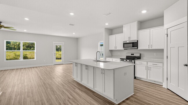 2460 Belmont Dr unit 38405840, Crestview, FL 32536 - photo 6