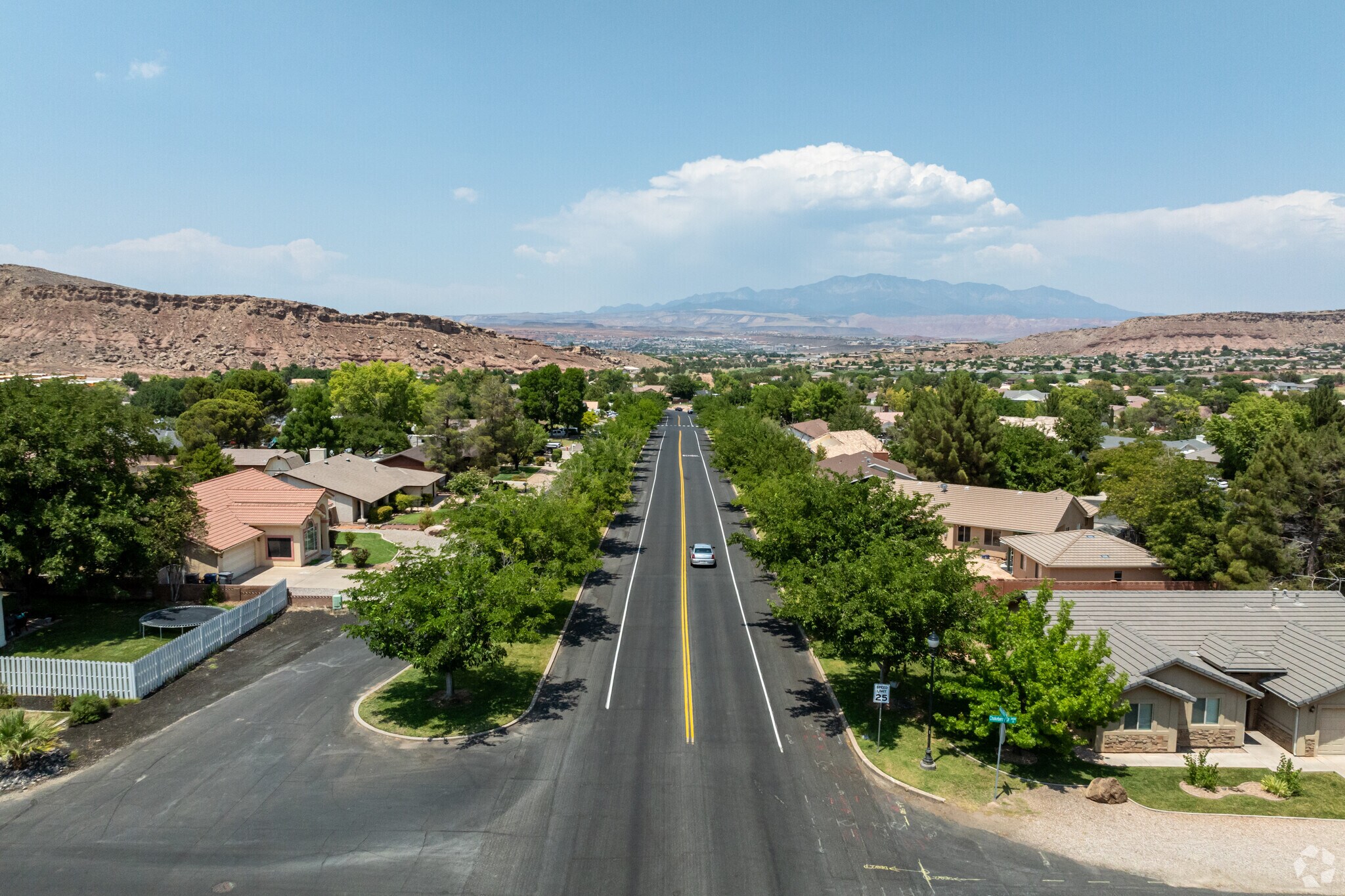 Many locals use Bloomington Hills Dr for rapid access to I-15.