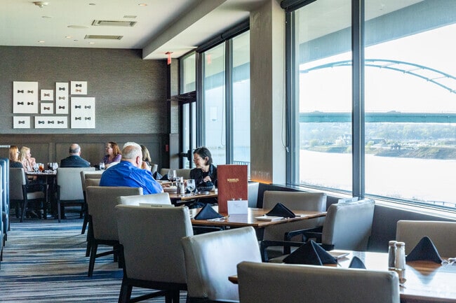 The South Sioux dining scene comprises a mix of fast-food spots and sit-down restaurants with a few high-end eateries, such as Kahill's Chophouse.