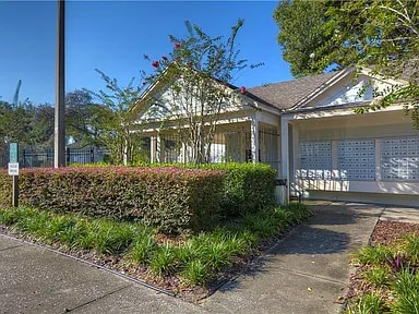 13917 Fletchers Mill Dr, Tampa, FL 33613 - photo 2