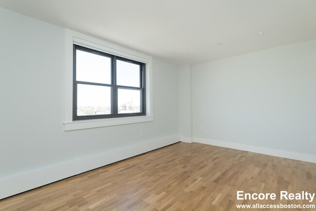 1410 Columbia Rd unit 78M, South Boston, MA 02127 - photo 5