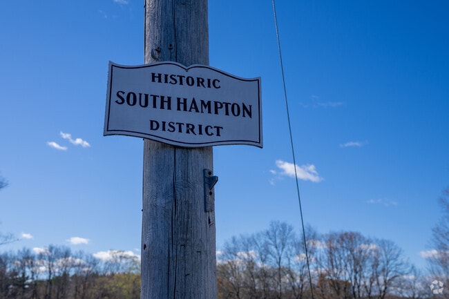 The historic South Hampton district welcomes visitors with classic New England charm.